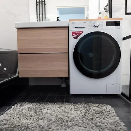 Tyylikaes City-huoneisto *